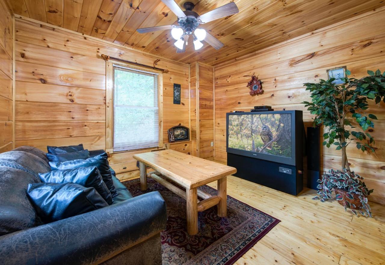 Cabin Of Dreams, 3 Bedroom Water View, Wifi, Hot Tub, Pool Table, Sleep 8 Sevierville Exterior foto
