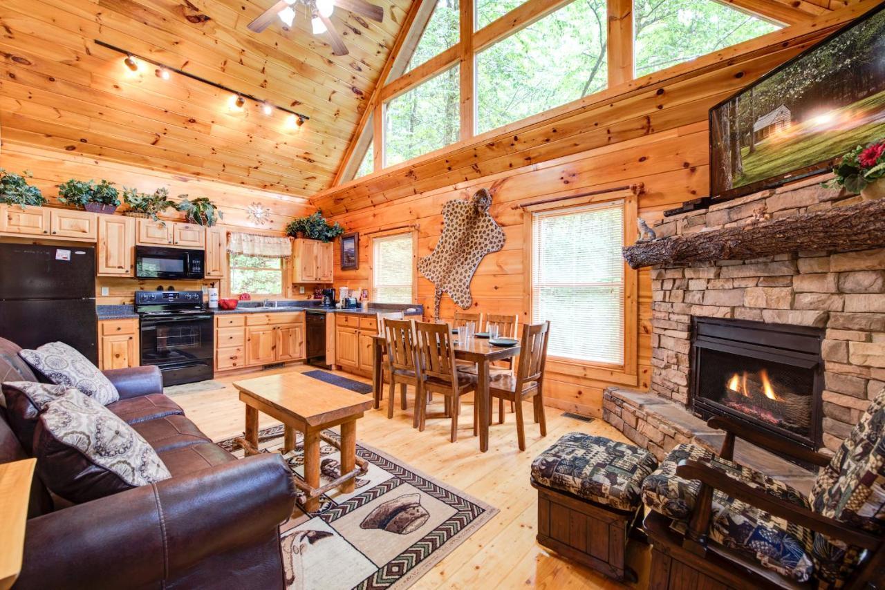 Cabin Of Dreams, 3 Bedroom Water View, Wifi, Hot Tub, Pool Table, Sleep 8 Sevierville Exterior foto